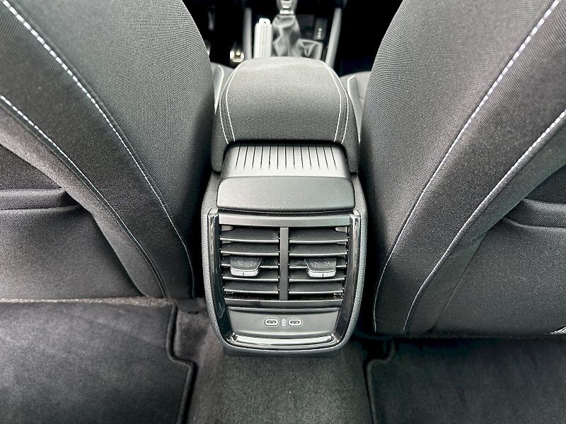 Škoda Scala (2025) 1.5 TSI 110kW DSG Monte Carlo - fotka 27 z 35