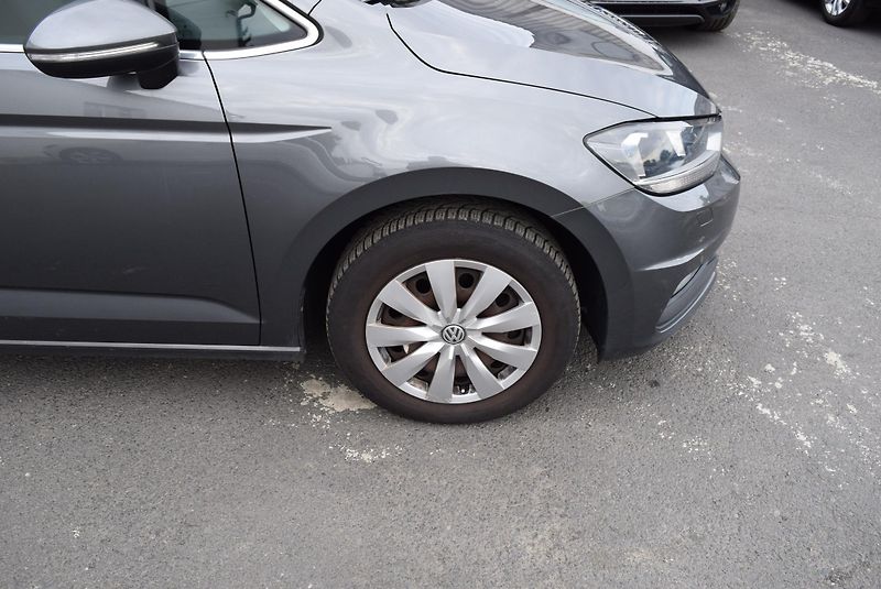 Volkswagen Touran (2017) 1.4TSI 110kw 7MÍST CLBMT APP  - fotka 5 z 46