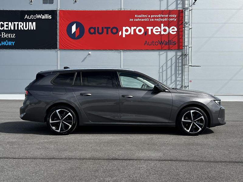 Opel Astra 1.5CDTi 96kW Elegance 1Maj DPH - fotka 3 z 22