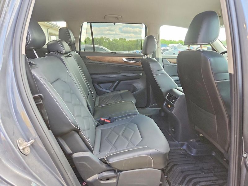 Volkswagen Atlas (2024) Auto na cestě - fotka 10 z 12