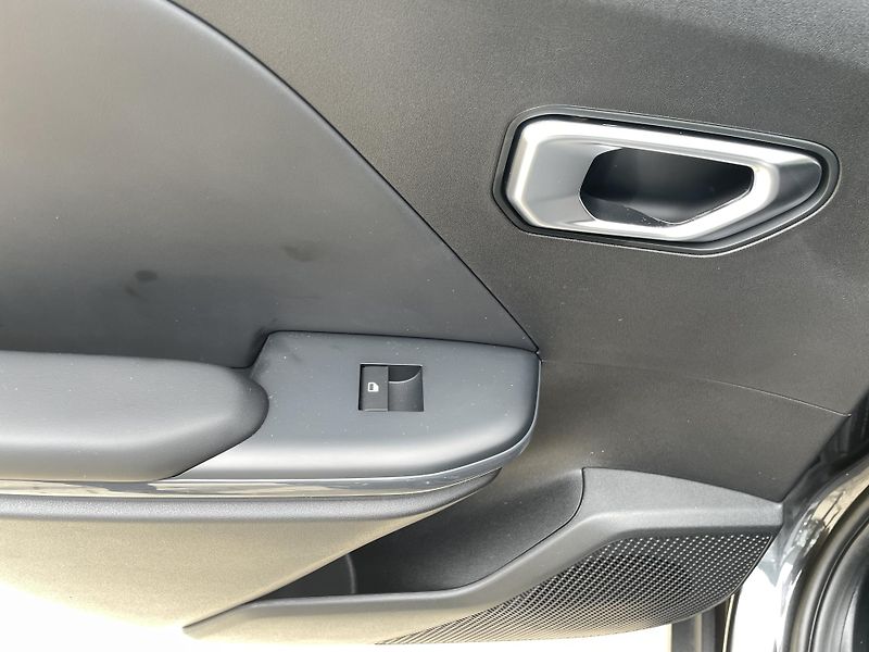 Kia K4 Sportswagon (2026) 1,6T-GDi 7DCT TOP  Sound / A17 - fotka 27 z 32