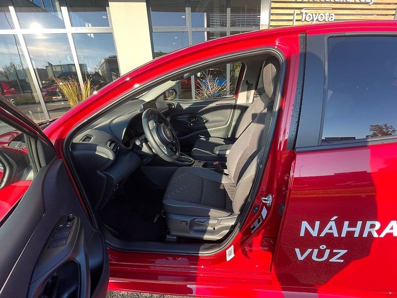 Toyota Yaris 1.5 Hybrid 116k automat Style - fotka 13 z 28