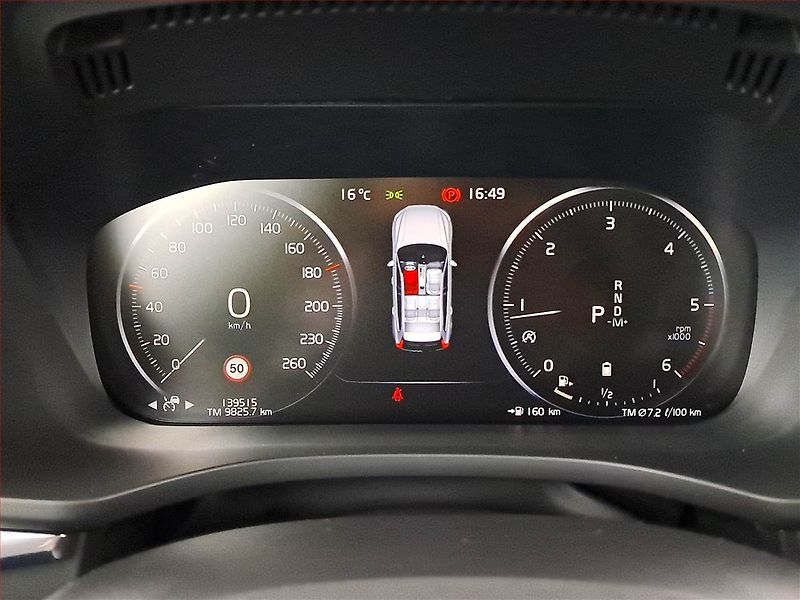 Volvo XC60 (2021) Inscription B4 AWD - fotka 11 z 27