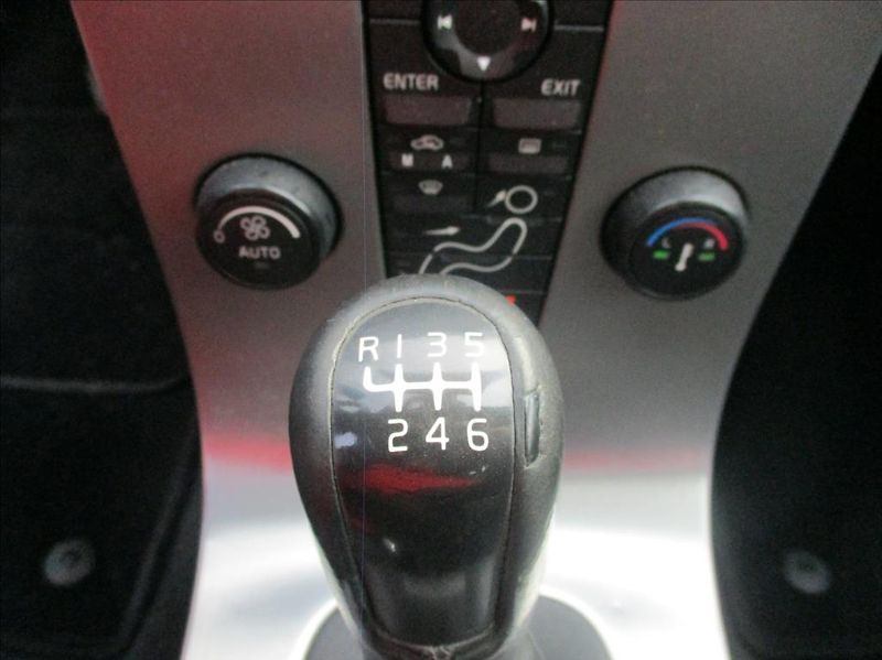 Volvo V50 2,0 D, digiklima, serviska, - fotka 19 z 34