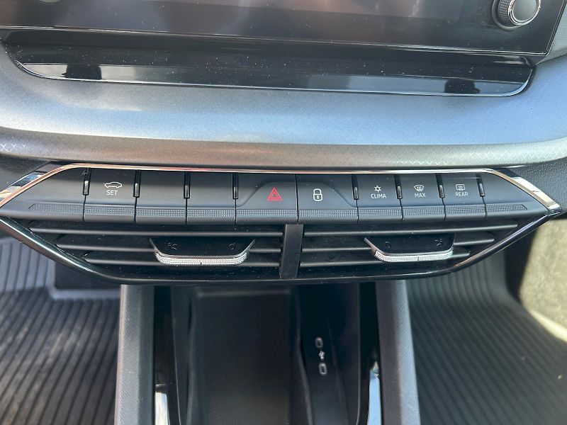 Škoda Octavia (2023) COMBI AMBITION 2.0TDI 110kW 6° - fotka 22 z 26