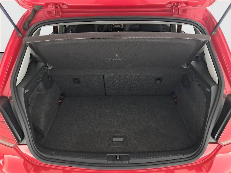 Volkswagen Polo (2010) 1.2 12V - fotka 14 z 17