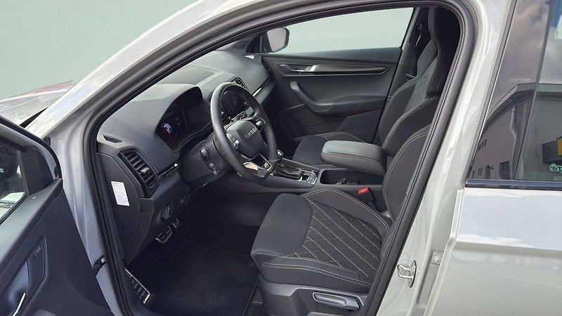 Škoda Karoq Sportline 2,0TDI 110kW DSG 4x4 - fotka 14 z 24