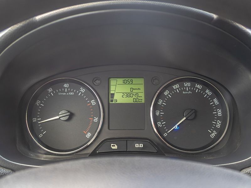Škoda Roomster (2010) ČR 1.2TSI 63KW AC - fotka 15 z 34
