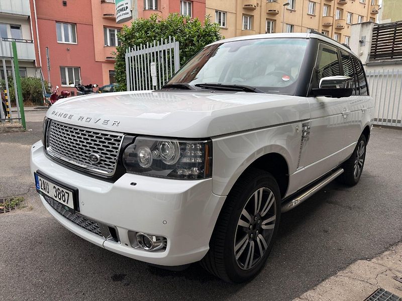 Land Rover Range Rover (2012) 4.4 TDV8 Vogue - fotka 4 z 27