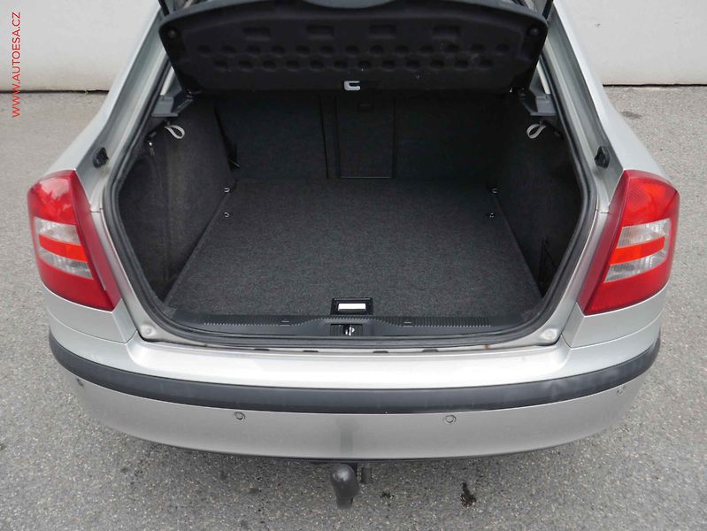 Škoda Octavia (2006) 2.0FSi, autoAC - fotka 7 z 14