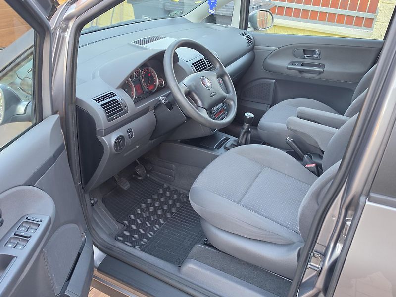 Seat Alhambra 2.0TDi 140PS REFERENCE*2xSADA* - fotka 10 z 46