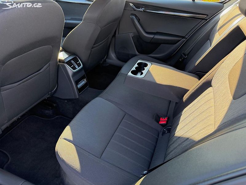 Škoda Octavia (2019) 1.6 tdi 85 kw / STYLE /rozvody - fotka 11 z 19
