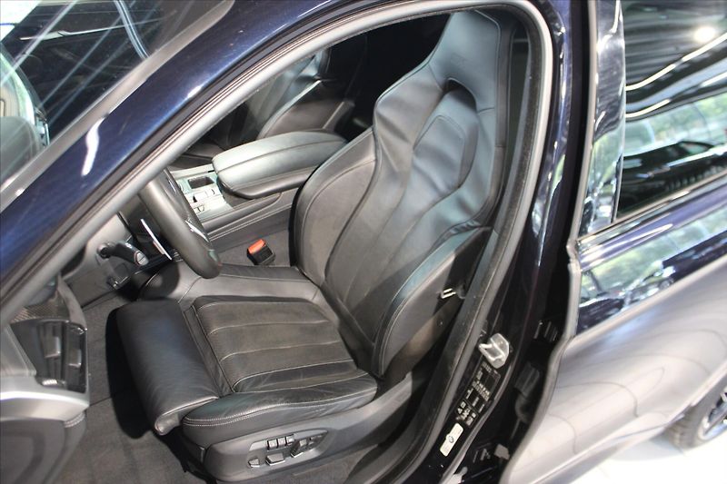 BMW X6 M 423kW CZ/1.Maj/AdLED/B&O - fotka 10 z 33