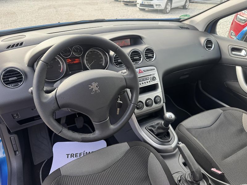 Peugeot 308 (2008) 1.6-16V,rezervace  - fotka 15 z 36