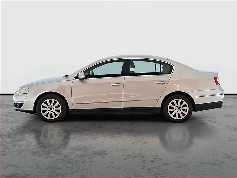 Volkswagen Passat (2009) 1.6 TDI, po STK, slušný stav - fotka 3 z 16