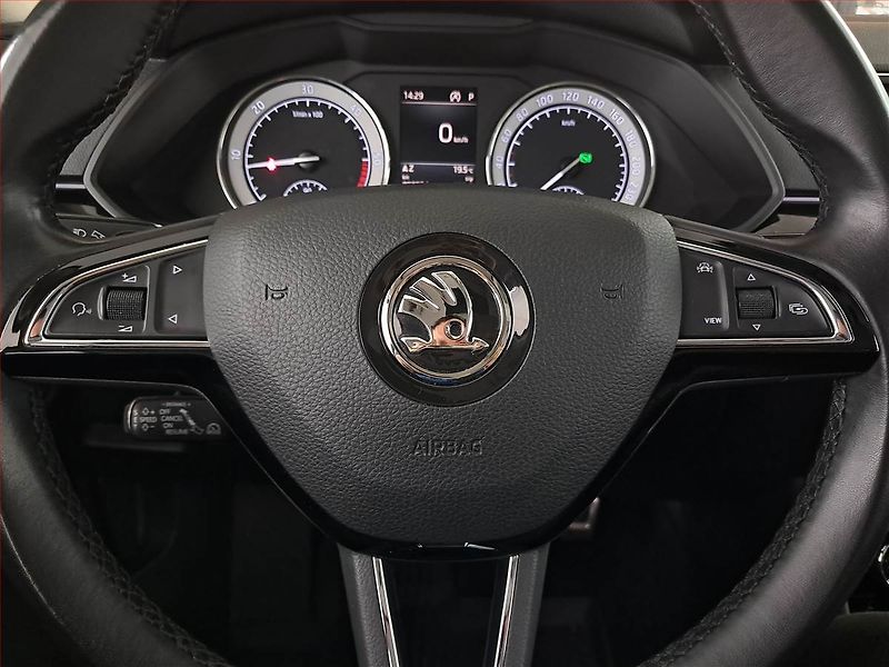 Škoda Superb (2019) Laurin&Klement 2.0 TDI, 4X4 - fotka 27 z 28