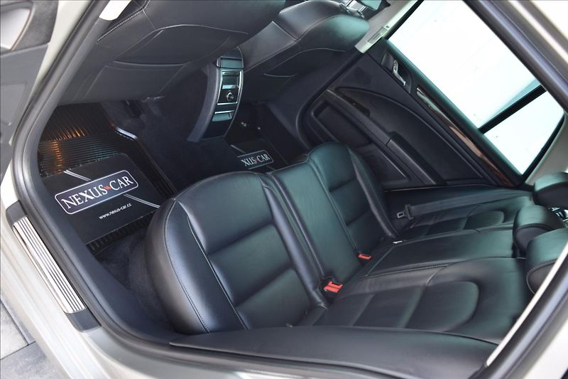 Škoda Superb 2,0 TDI 125KW TOP VÝBAVA ALU - fotka 19 z 50