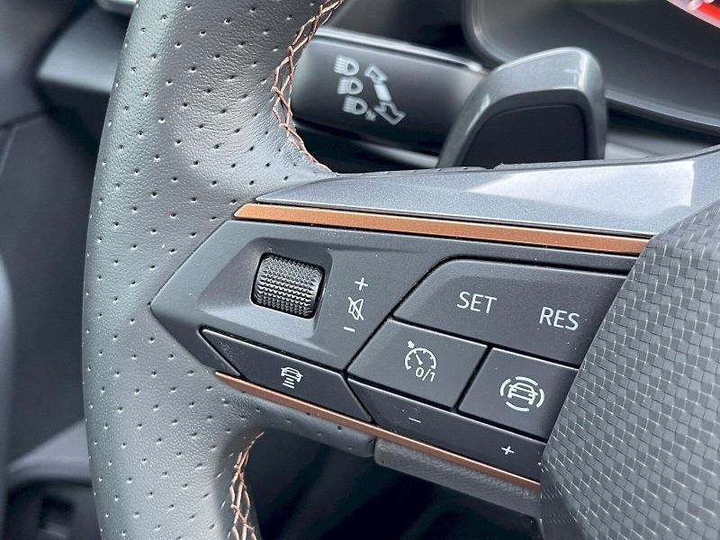 Cupra Formentor (2023) 1.5 TSI 110 kW DSG Basis - fotka 7 z 35