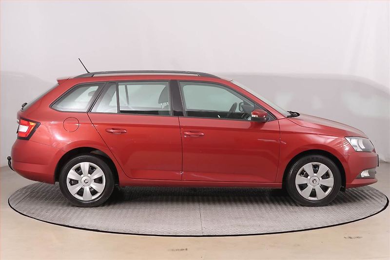 Škoda Fabia (2016) 1.2 TSI, ČR,1.maj, Serv.kniha - fotka 6 z 14