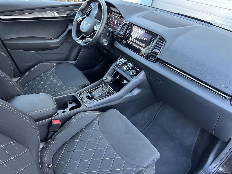 Škoda Karoq (2026) 1.5 TSI DSG Sportline - fotka 10 z 37