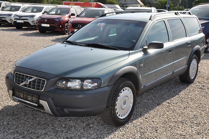 Volvo XC70 D5 120kW 4x4 A/T - fotka 1 z 17