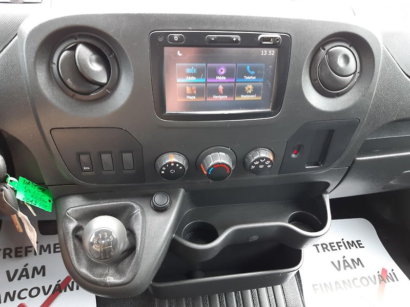 Renault Master (2019) 2,3DCi tupláky, tažné3,5t, DPH - fotka 23 z 34