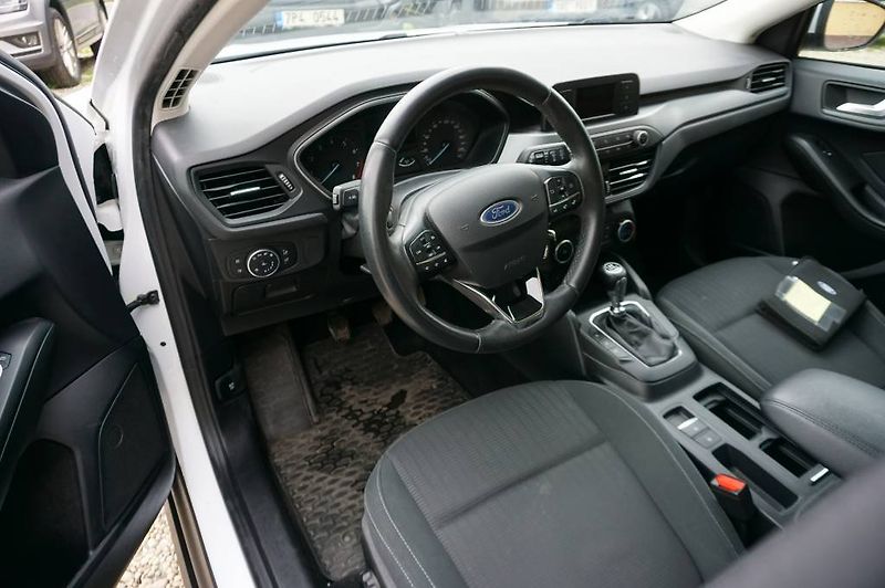 Ford Focus (2019) Fucus 1,0 92KW - fotka 6 z 21