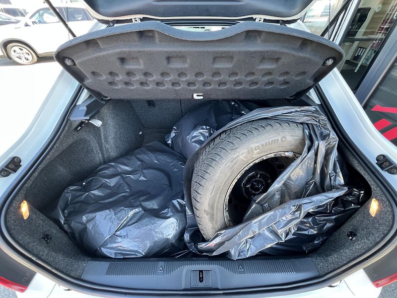 Škoda Octavia 1.6TDi 77kw TEMPOMAT ALU ČR  - fotka 22 z 35