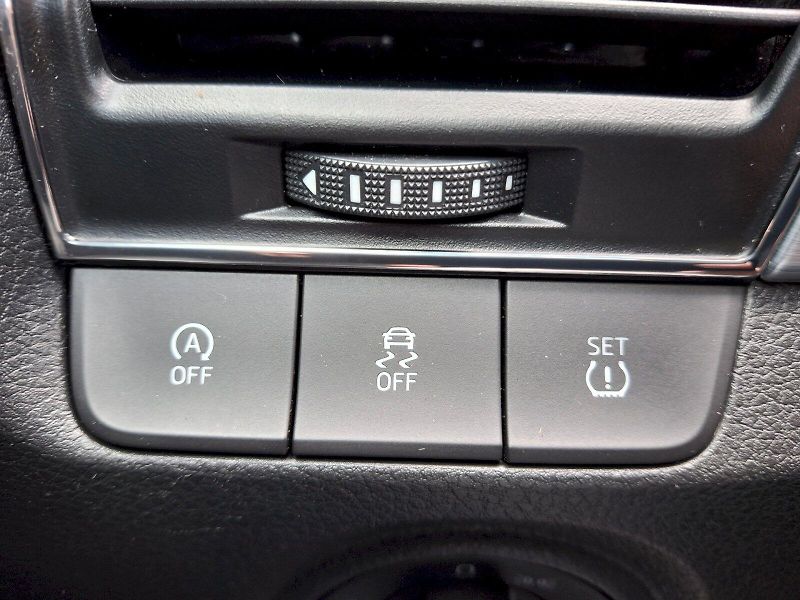 Škoda Fabia (2015) Ambition Plus 1,0Mpi 44kW - fotka 21 z 27