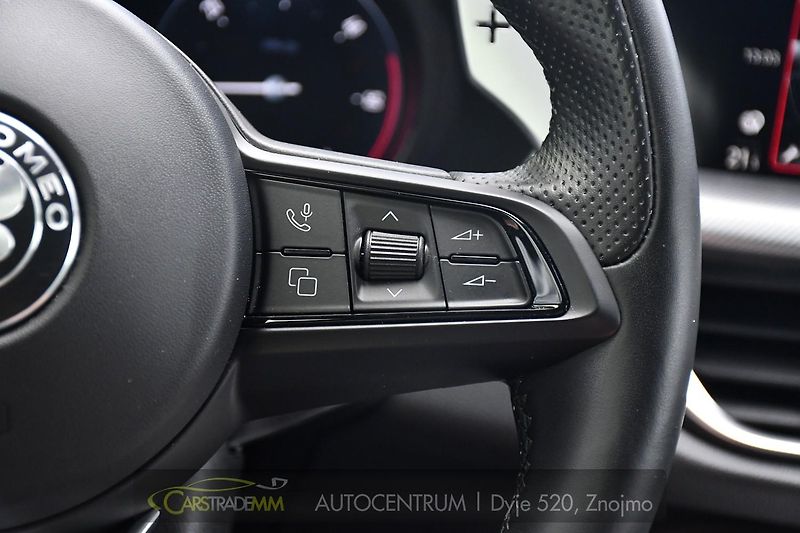 Alfa Romeo Stelvio 2.2 JTDm 154kW  Veloce - fotka 31 z 49