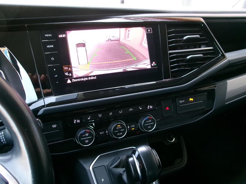 Volkswagen Multivan (2020) 2,0TDI DSG NAVI AC BT  - fotka 26 z 40