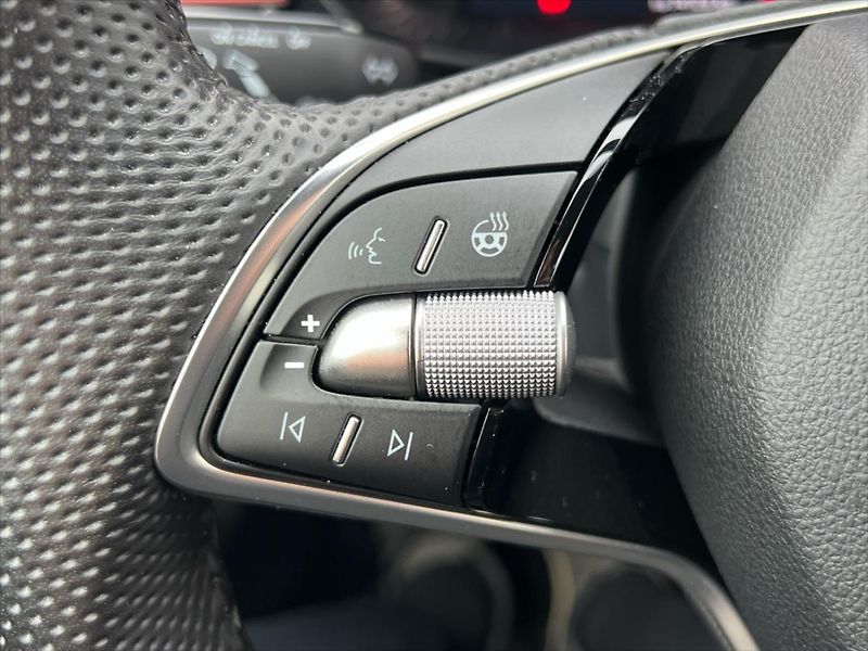 Škoda Fabia 1,0 TSi 85kW MONTE CARLO  IV. - fotka 25 z 29