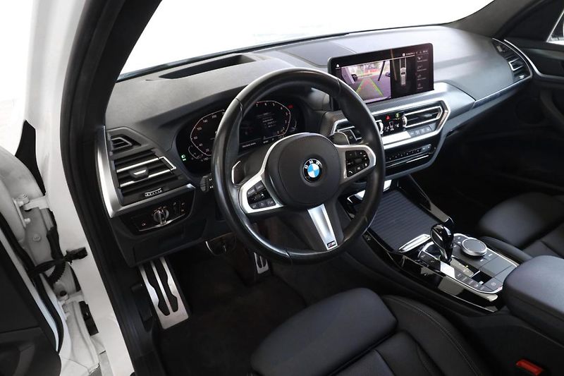 BMW X3 xDrive30i - fotka 2 z 24