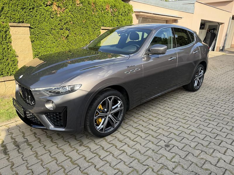Maserati Levante (2023) 430PS- MODENA-S-TOP-SKLADEM- - fotka 2 z 27