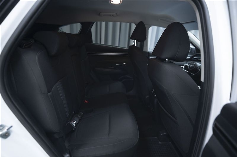Hyundai Tucson 1,6 T-GDI AT NAVI KAMERA TAŽNÉ - fotka 11 z 43