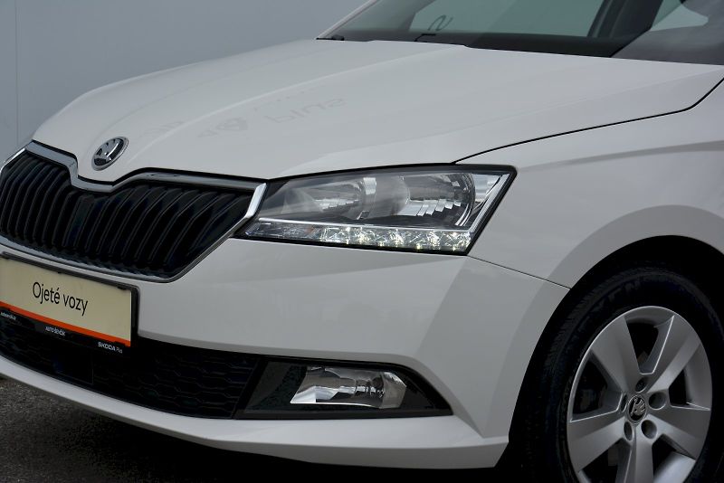 Škoda Fabia (2020) 1.0 TSI 70 kW Ambition PLUS - fotka 13 z 21