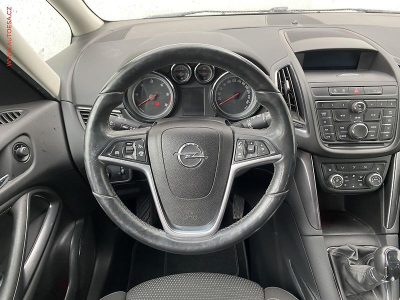 Opel Zafira (2013) 2.0CDTi, ČR, AC, tempo, bixen - fotka 11 z 16