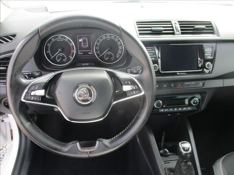 Škoda Fabia 1,0 TSI, klima,servis,1.maj,CZ - fotka 14 z 31