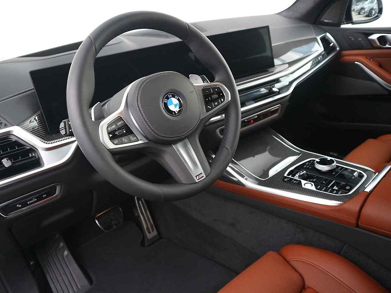 BMW X7 - fotka 6 z 10