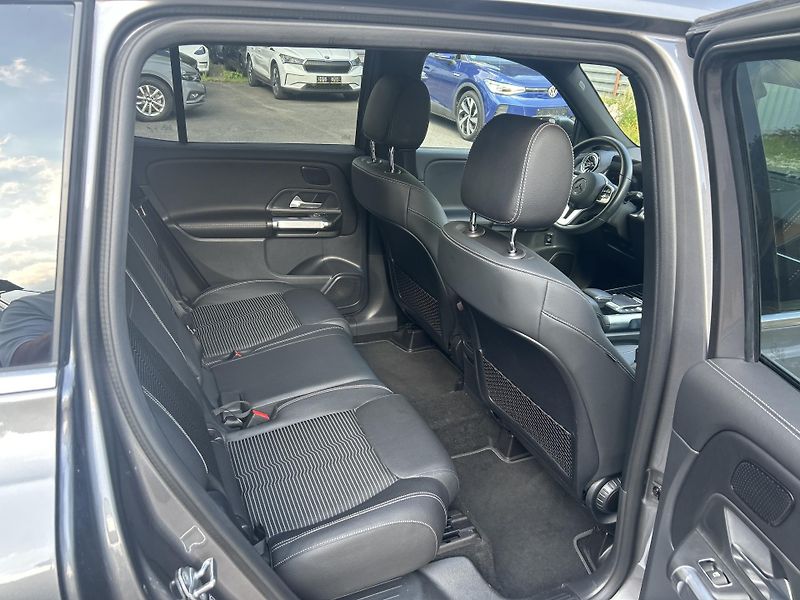 Mercedes-Benz GLB 220D 4MATIC 110kw AUT - fotka 5 z 6