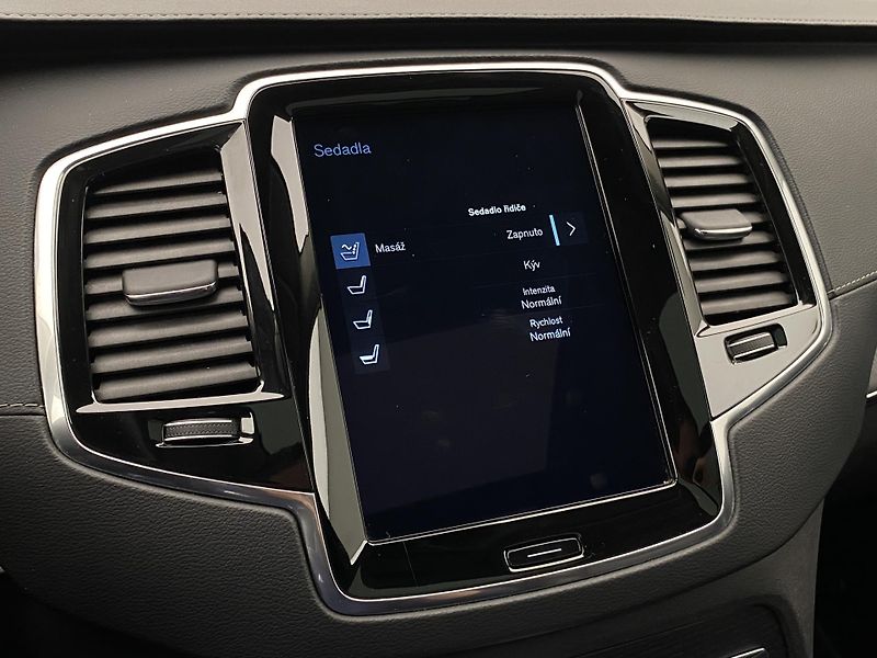 Volvo XC90 T8 AWD RECHARGE INSCRIPTION 7m - fotka 53 z 57