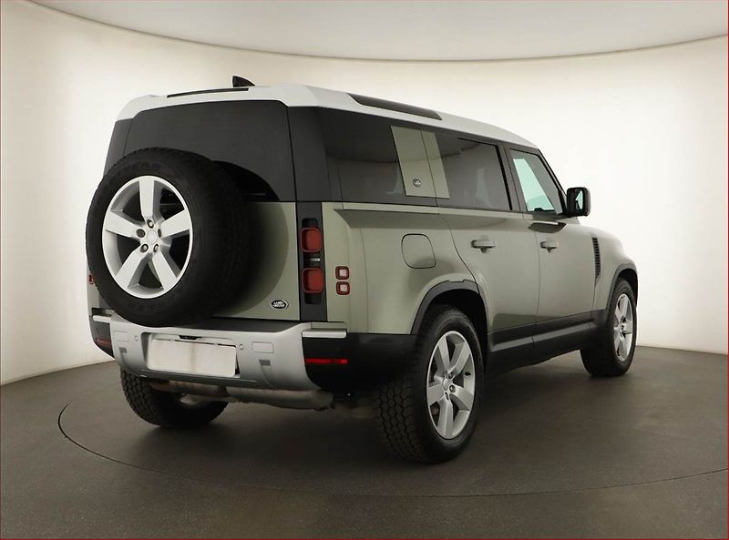 Land Rover Defender (2021) D250 AWD - fotka 5 z 17