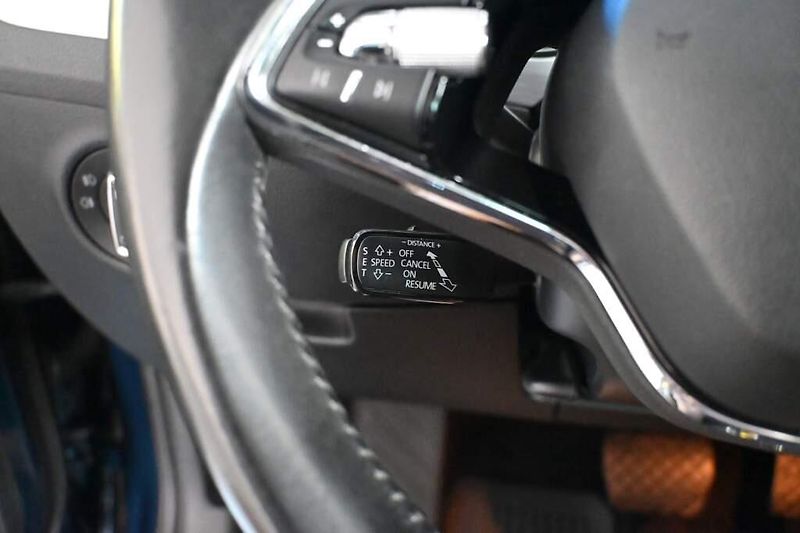Škoda Superb (2022) 2.0 DSG LED VIRTUAL ACC Kamera - fotka 15 z 36