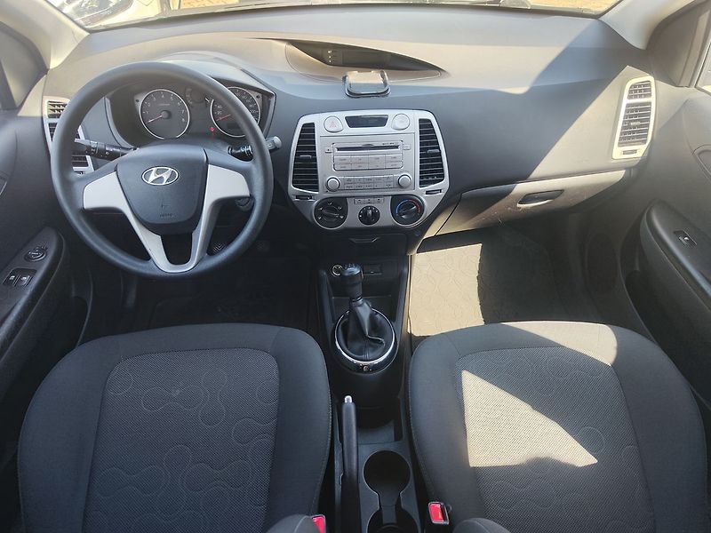 Hyundai i20 1.2/57kW Inclusive Plus - fotka 11 z 28