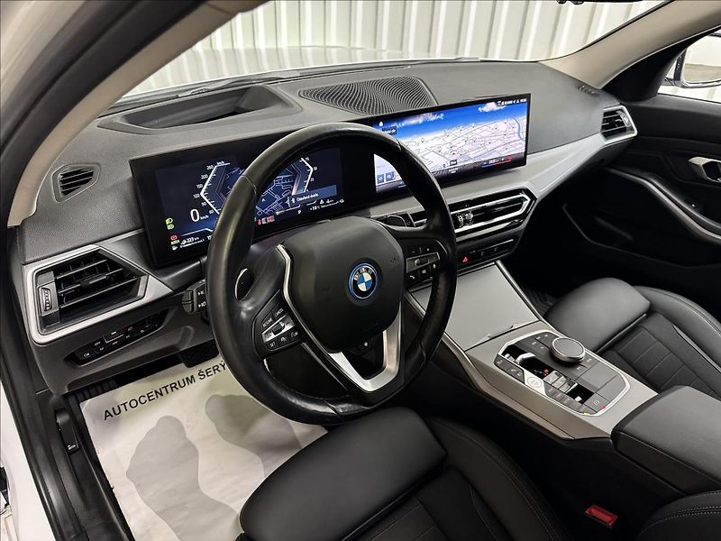 BMW Řada 3 330E 215kW XDRIVE TAŽNÉ 2XALU - fotka 15 z 50