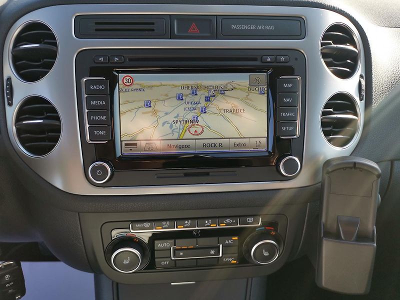 Volkswagen Tiguan (2015) 2,0TDI 130kW DSG ICUP 4x4 1MAJ - fotka 58 z 91