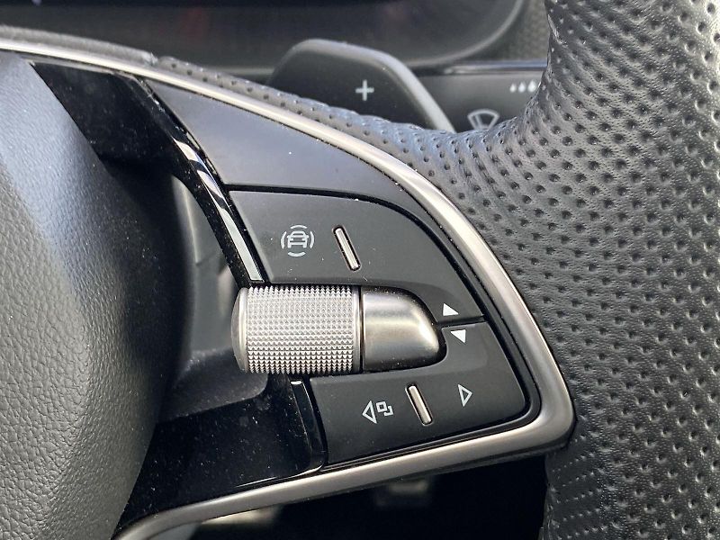 Škoda Kamiq (2024) 1.0 TSI DSG Monte Carlo - fotka 23 z 33