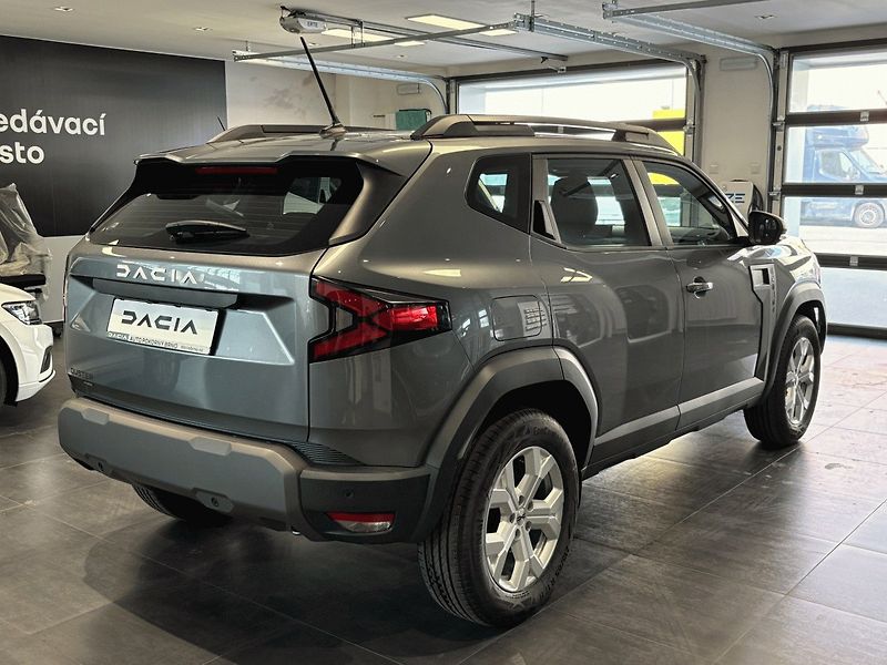 Dacia Duster (2025) expression hybrid 155 - fotka 3 z 9