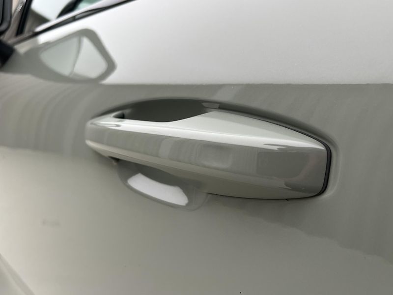 Volvo XC40 RECHARGE CORE AUT - fotka 16 z 46