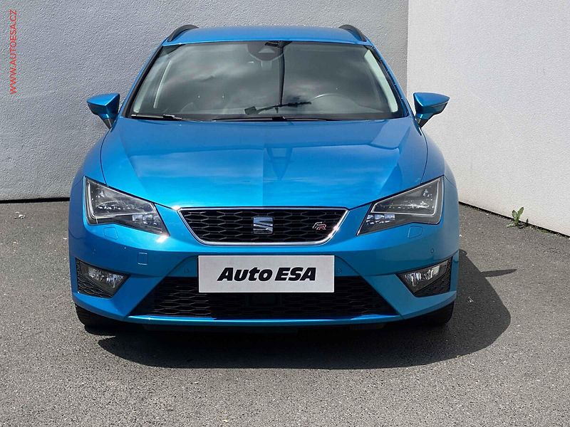 Seat Leon (2016) 2.0 TDi, FR, LED - fotka 2 z 18